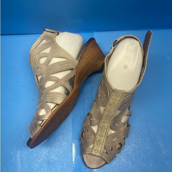 L'Artiste Flourish Open Toe Genuine Leather Heel Pumps Floral Uk 39 US 7.5 - Picture 4 of 11